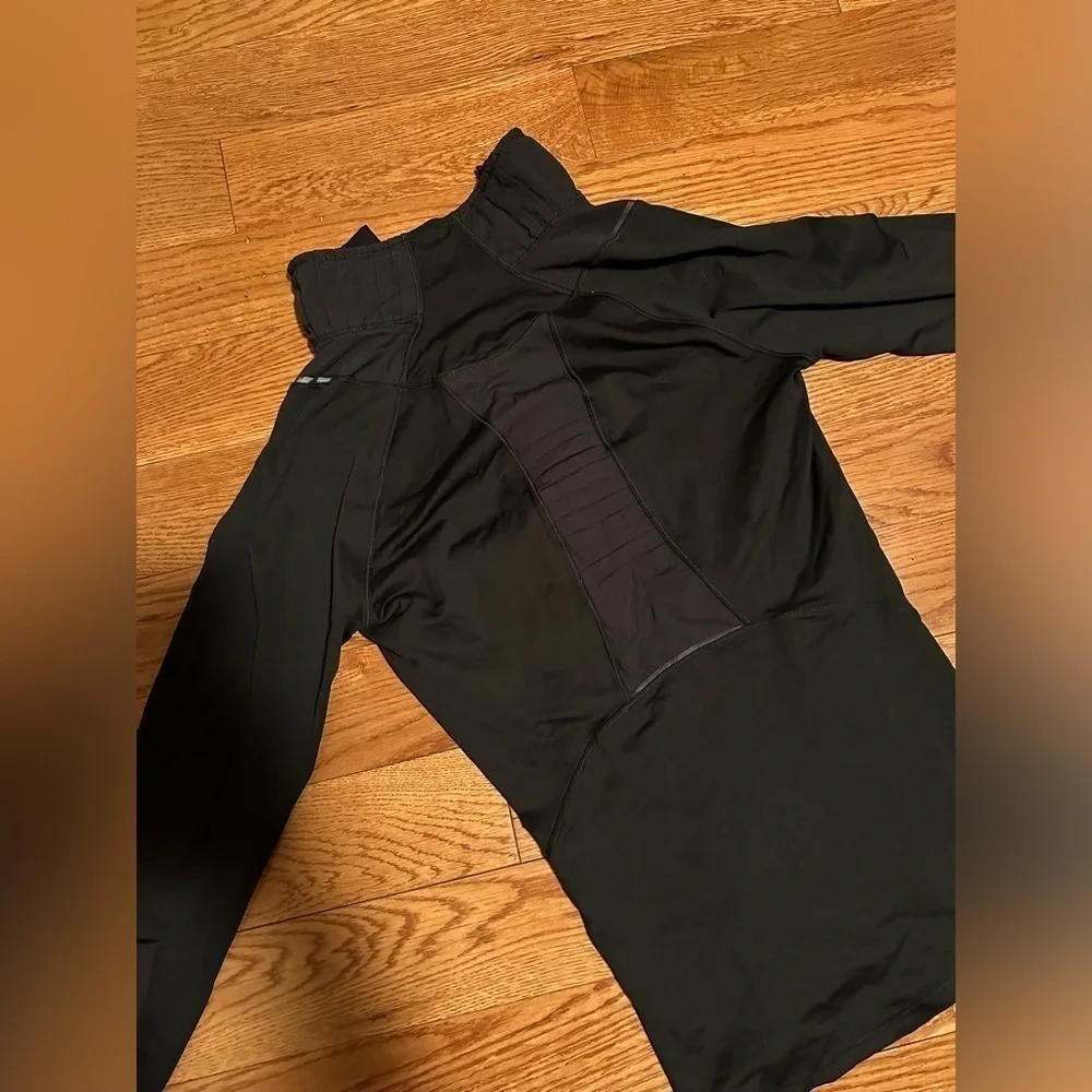 Lululemon pullover - Picture 5 of 7